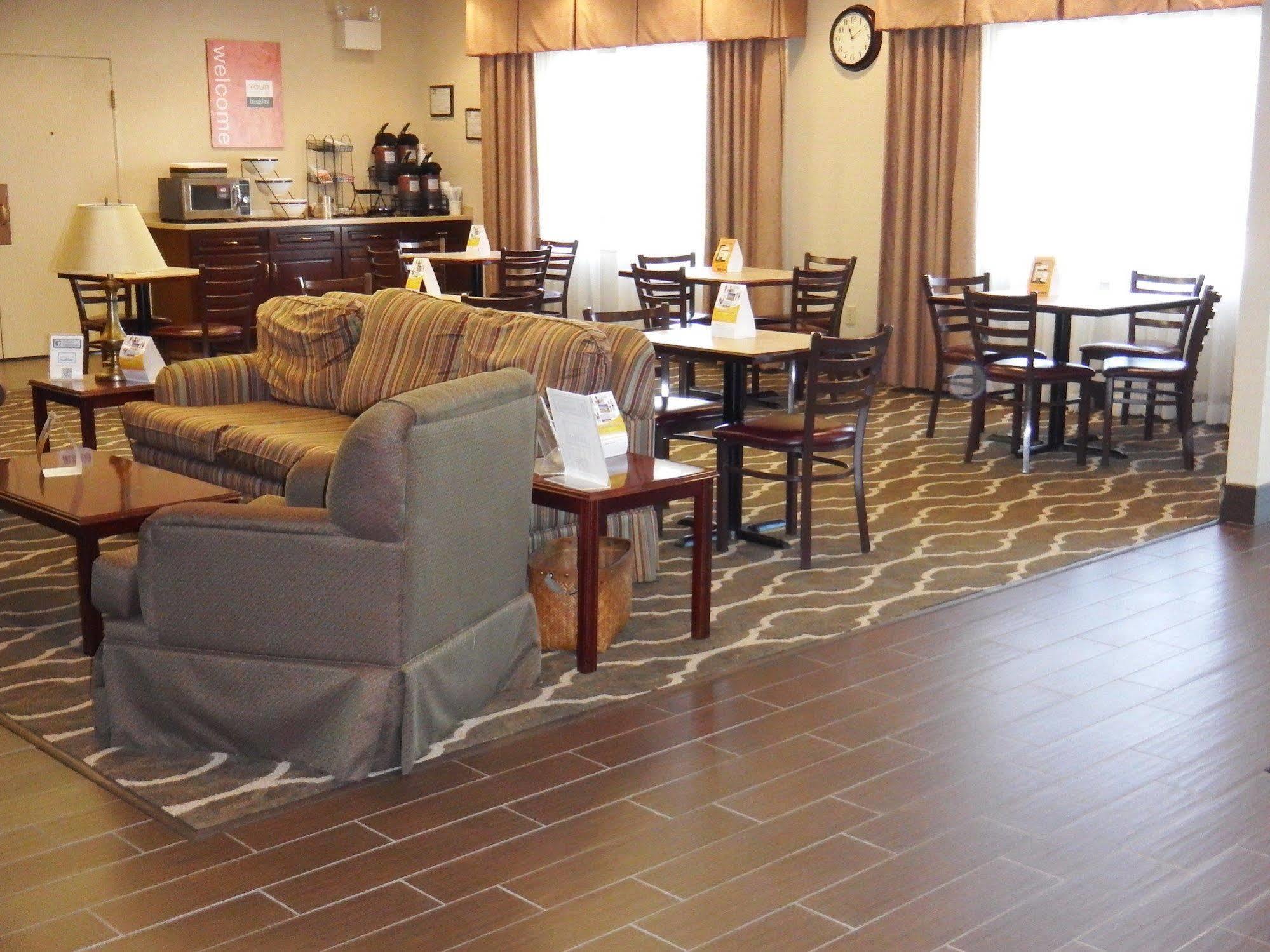 Comfort Inn & Suites Dayville Buitenkant foto